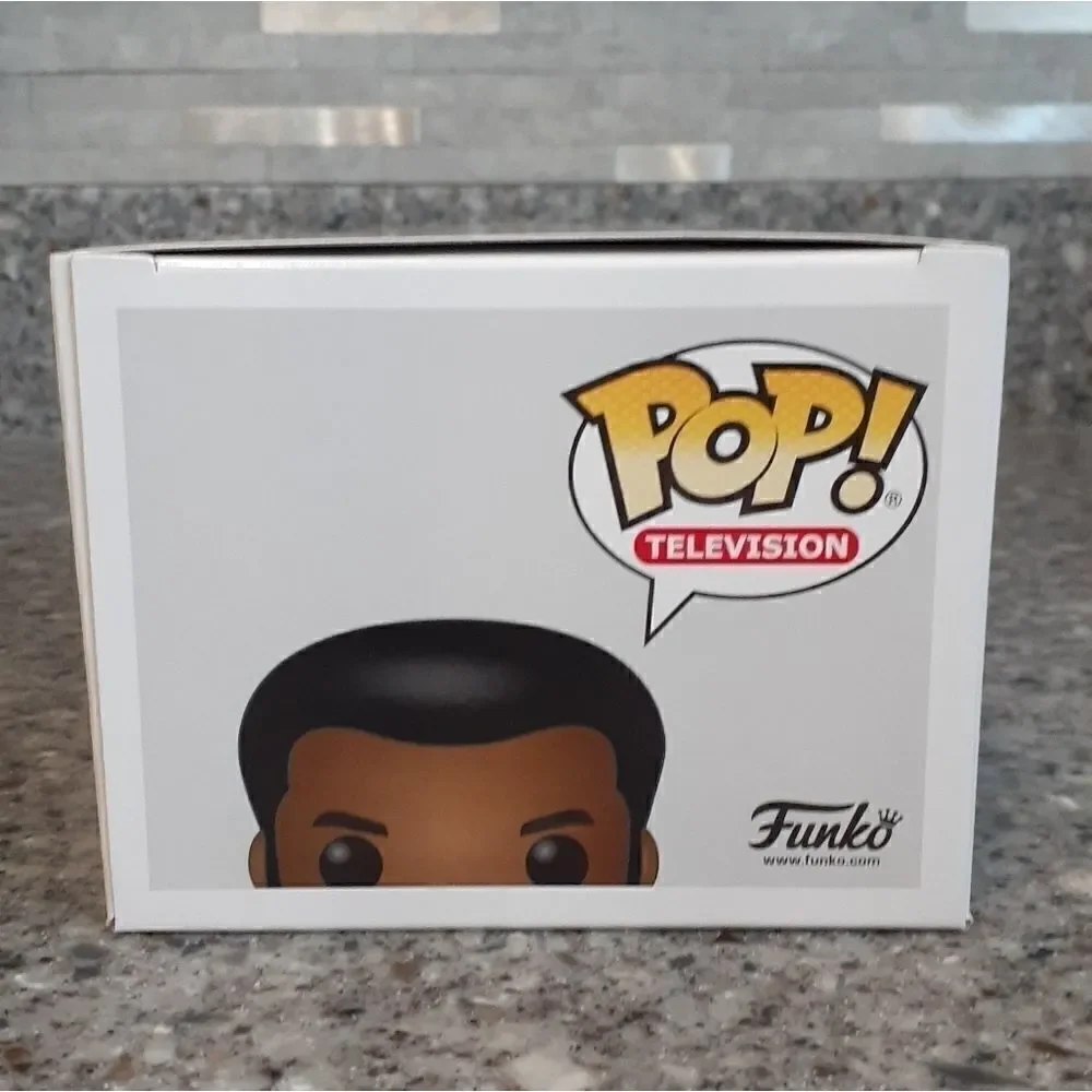 Darryl Philbin (The Office) Funko Pop - Picture 4 of 6